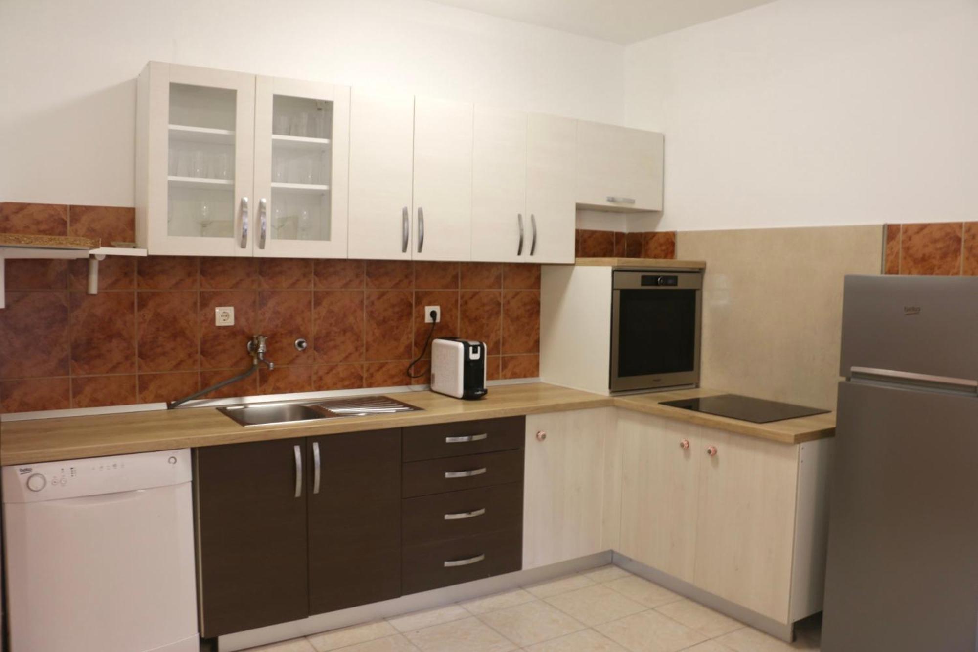 Beachfront Apartment Drazen, With Garden And Parking سبليت المظهر الخارجي الصورة