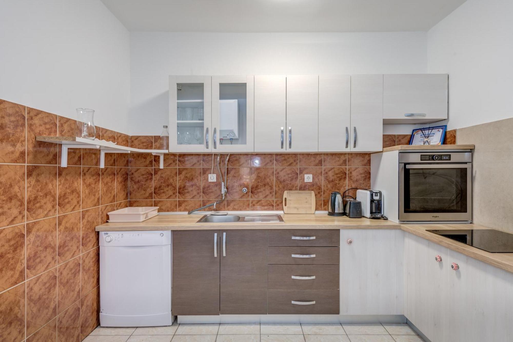 Beachfront Apartment Drazen, With Garden And Parking سبليت المظهر الخارجي الصورة